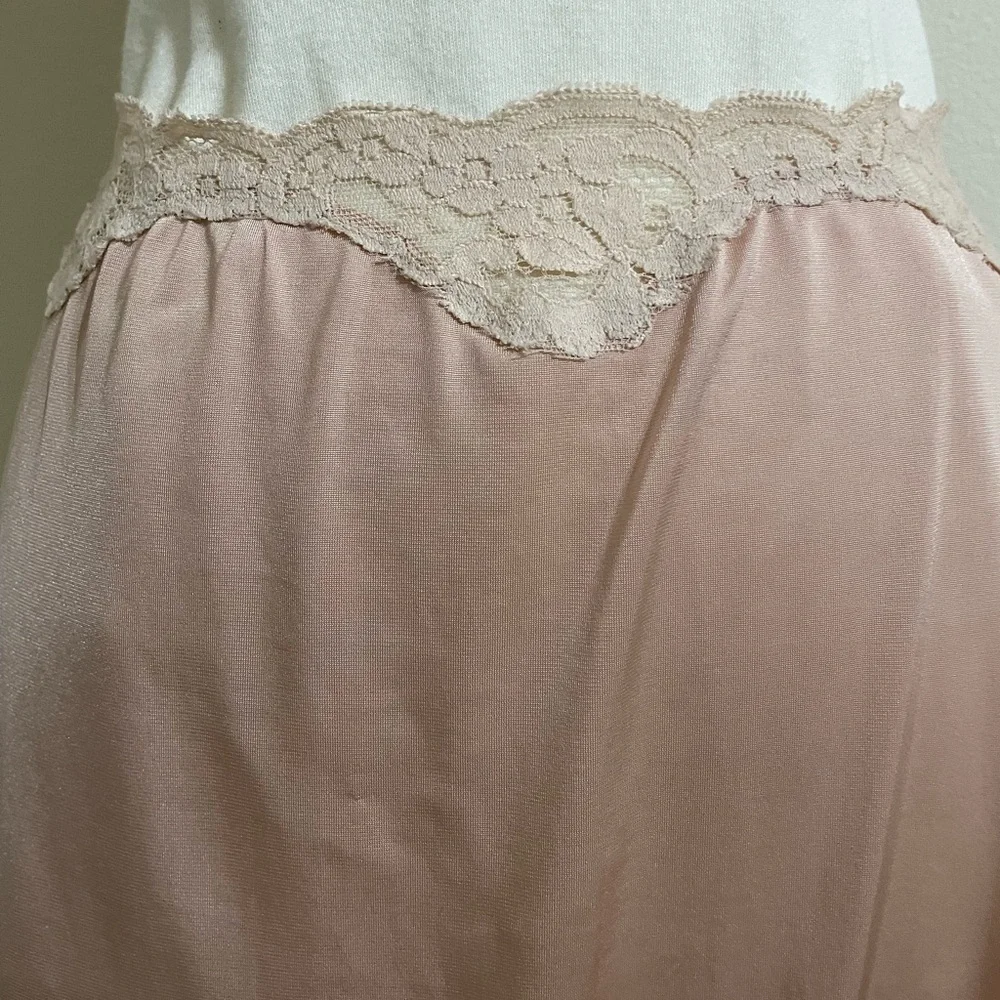 Vintage Women’s Tan Lace Trimmed Midi Half Slip Lingerie Foundation - Picture 4 of 11